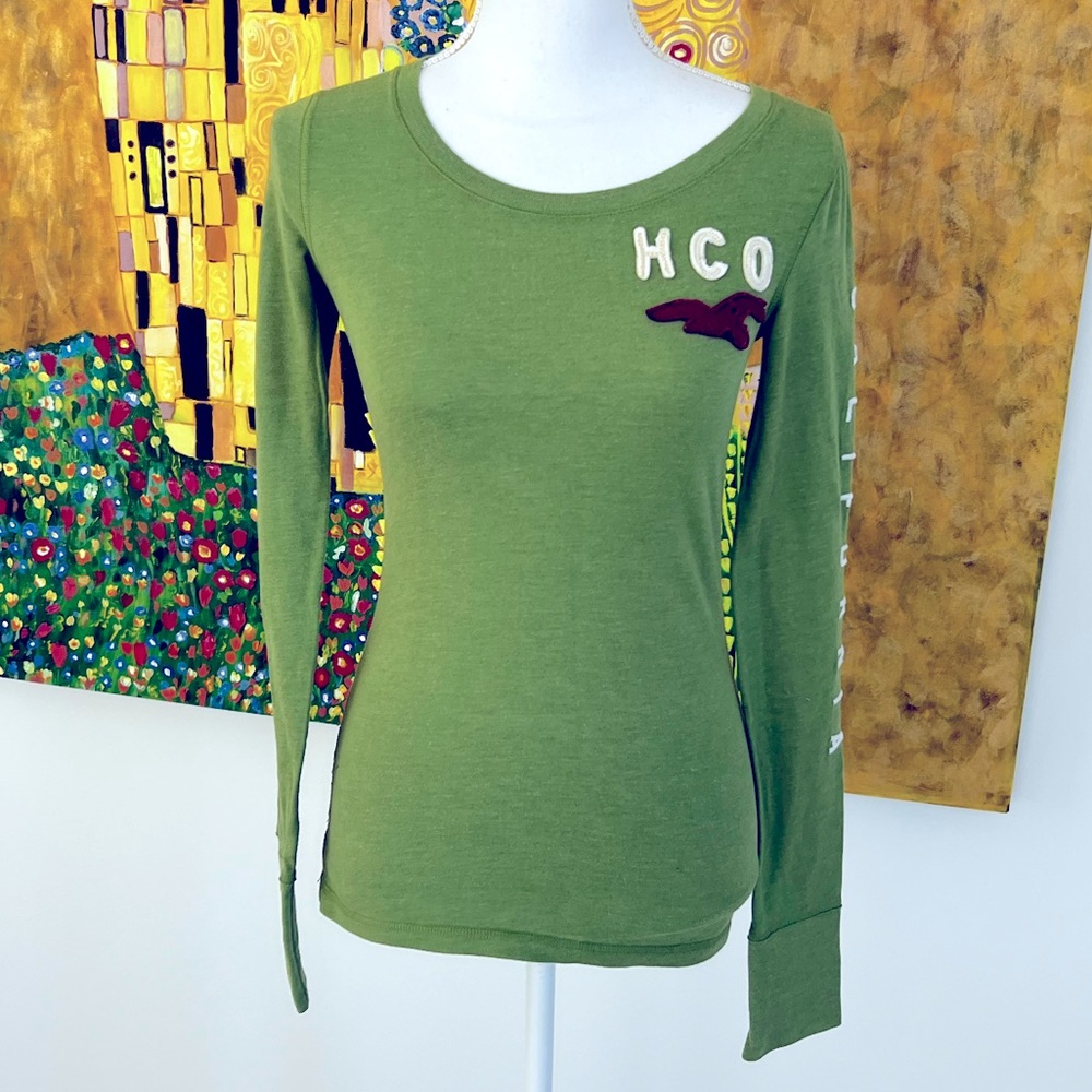 HOLLISTER CALIFORNIA TRADING COMPANY logo Top size S